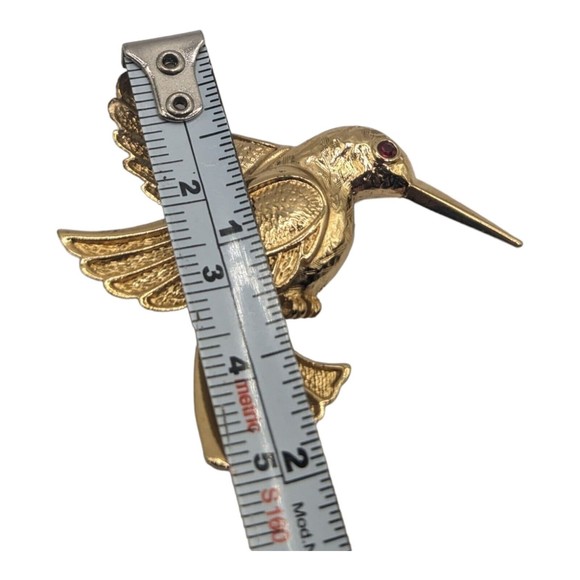 Hummingbird Pin Brooch Red Rhinestone Eye Gold Tone Bird Flying 2" Vintage Read - Picture 9 of 13